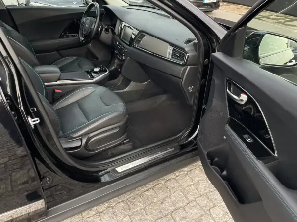 Kia e-Niro 2019 - 21500 EUR, 84859 km - 84859km - foto 16 de 42