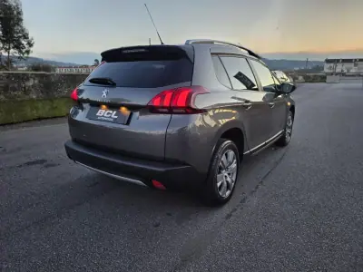 Peugeot 2008 2016 - 12990 EUR, 160000 km - AUTO.MOTO.pt - 160000km - foto 8 de 35