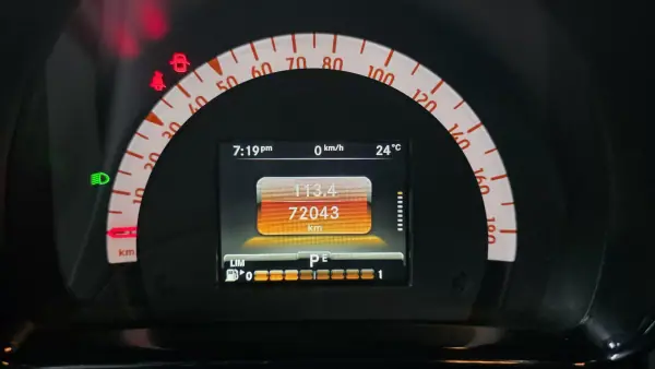 Smart ForTwo Coupé 2018 - 14990 EUR, 72000 km - AUTO.MOTO.pt - 72000km - foto 17 de 37