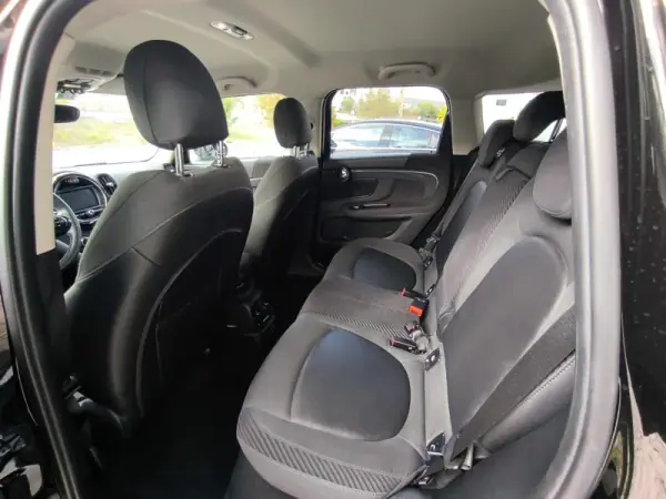 MINI Countryman 2019 - 21900 EUR, 121000 km - AUTO.MOTO.pt - 121000km - foto 11 de 14