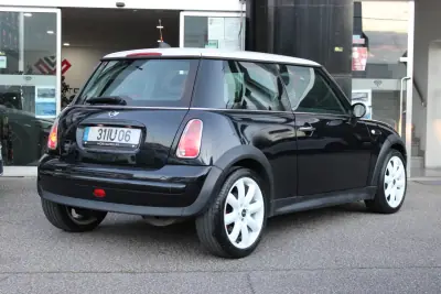 MINI One 2006 - 6400 EUR, 252417 km - AUTO.MOTO.pt - 252417km - foto 2 de 18
