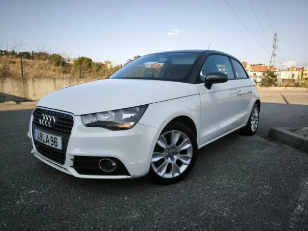 Audi A1 2010 - 9950 EUR, 236924 km - AUTO.MOTO.pt - 236924km - foto 16 de 43