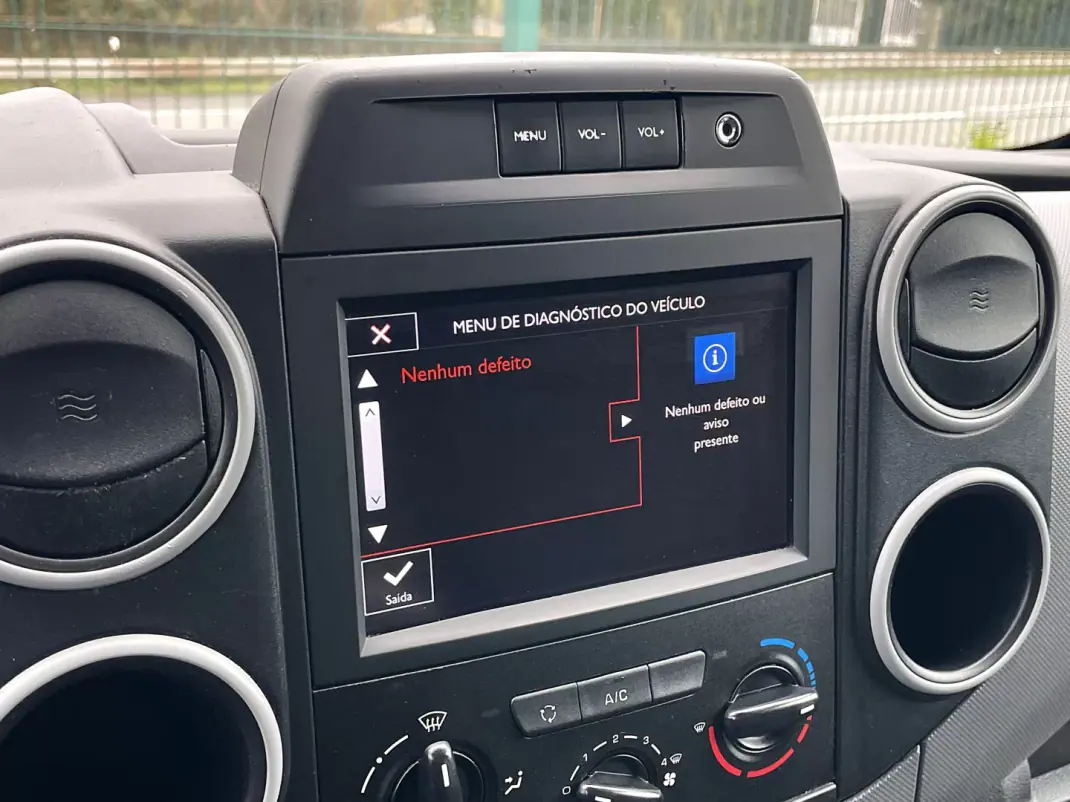 Citroën Berlingo 1.6 HDI IVA Dedutível 2019 - 10900 EUR, 142000 km - AUTO.MOTO.pt - 142000km - foto 36 de 36
