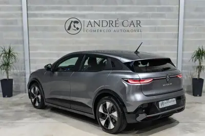 Renault Mégane E-Tech 2023 - 20950 EUR, 72823 km - AUTO.MOTO.pt - 72823km - foto 7 de 37