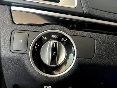 Mercedes-Benz E 220 2015 - 24999 EUR, 161900 km - AUTO.MOTO.pt - 161900km - foto 110 de 135