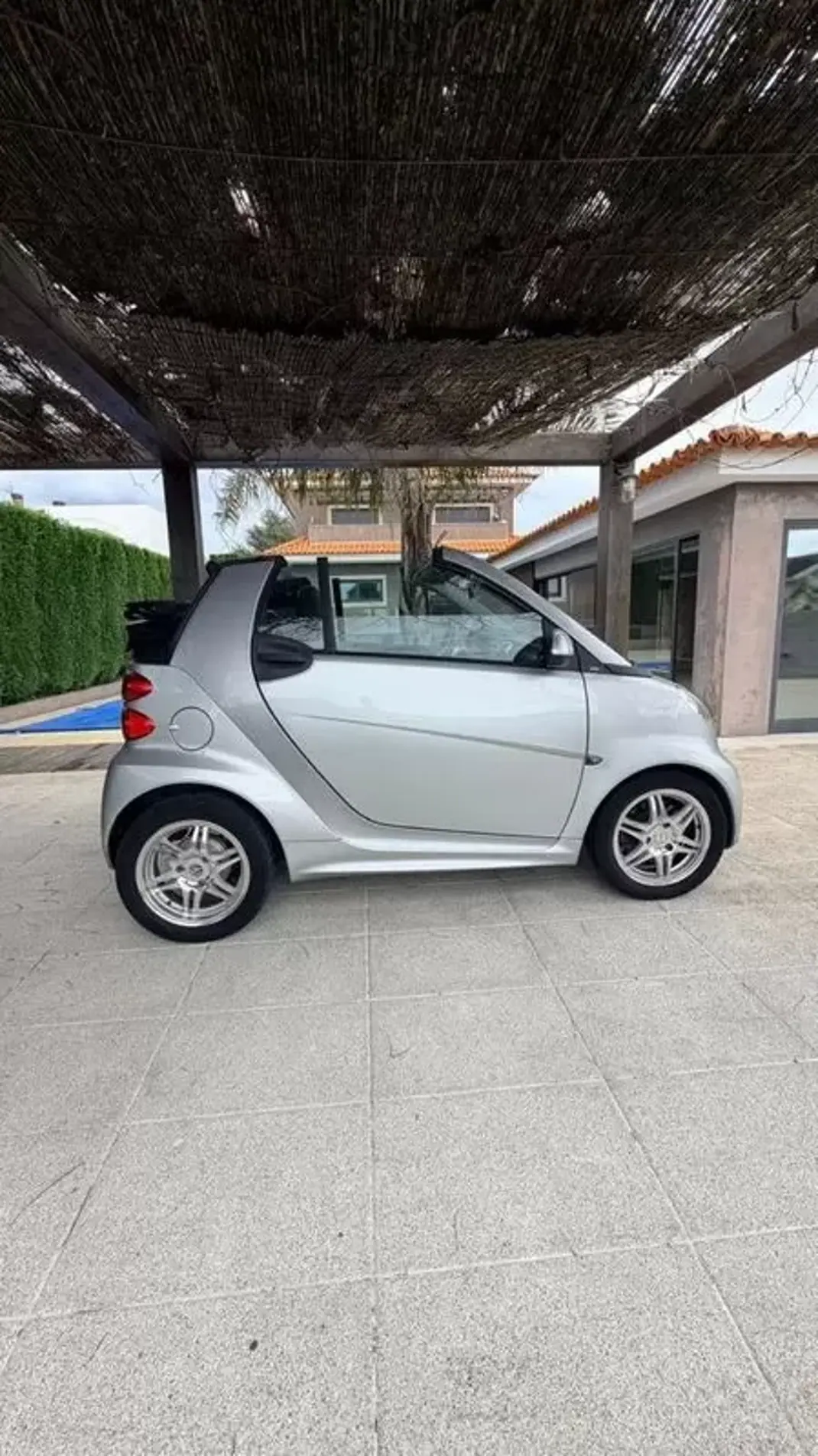 Smart Fortwo Cabrio 2013 - 7999 EUR, 113669 km - AUTO.MOTO.pt - 113669km - foto 7 de 25