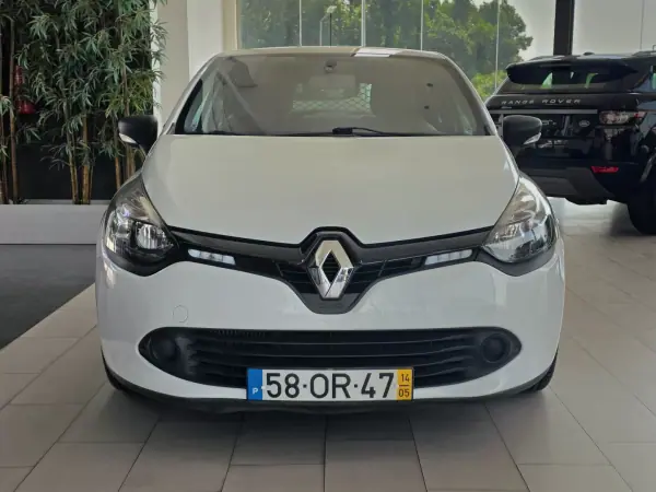 Renault Clio 1.5 Dci Van 2014 - 5750 EUR, 192158 km - AUTO.MOTO.pt - 192158km - foto 2 de 15