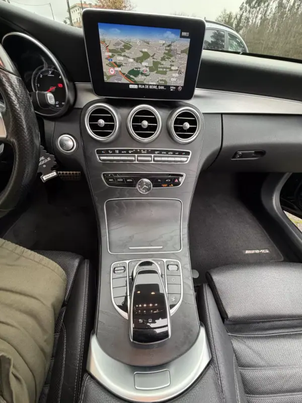 Mercedes-Benz C 220 2016 - 29900 EUR, 160000 km - AUTO.MOTO.pt - 160000km - foto 24 de 26