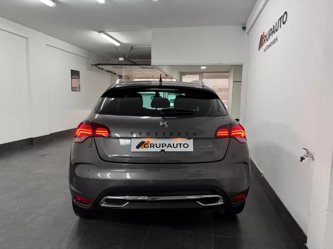 DS DS4 Crossback 2016 - 13990 EUR, 125000 km - AUTO.MOTO.pt - 125000km - foto 3 de 23