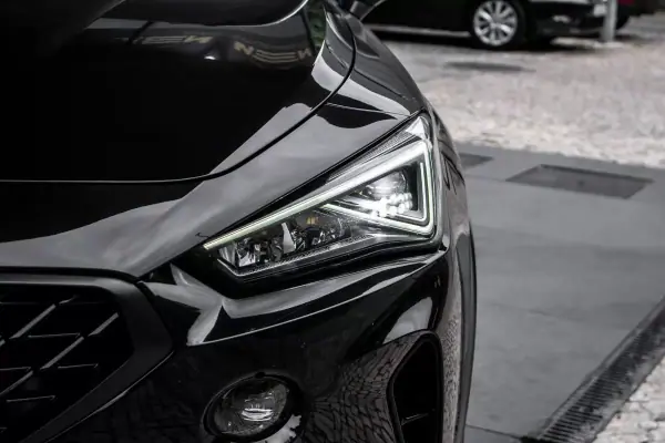 Cupra Formentor 2022 - 59900 EUR, 60788 km - AUTO.MOTO.pt - 60788km - foto 8 de 53