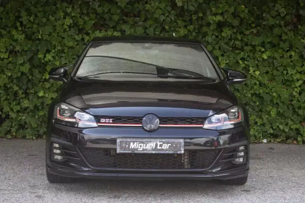 Volkswagen Golf 2019 - 24500 EUR, 114000 km - AUTO.MOTO.pt - 114000km - foto 2 de 17