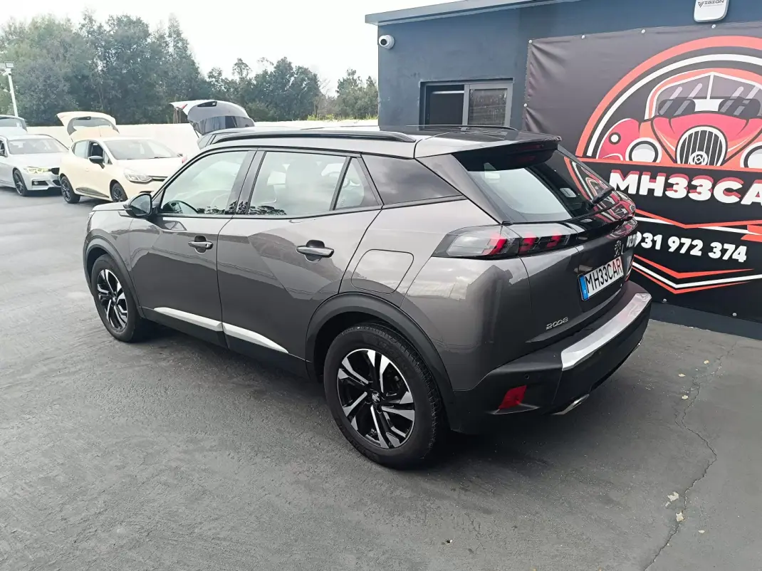 Peugeot 2008 2020 - 15900 EUR, 124990 km - AUTO.MOTO.pt - 124990km - foto 5 de 37