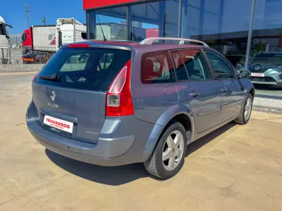 Renault Mégane Break 2007 - 3500 EUR, 334398 km - 334398km - foto 4 de 10