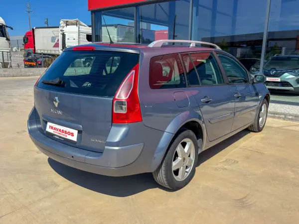 Renault Mégane Break 2007 - 3500 EUR, 334398 km - 334398km - foto 4 de 10