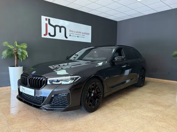 BMW 530e 2021 — foto 2 de 21