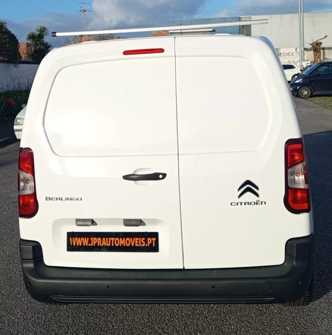 Citroën Berlingo 2019 - 11490 EUR, 48700 km - AUTO.MOTO.pt - 48700km - foto 8 de 15