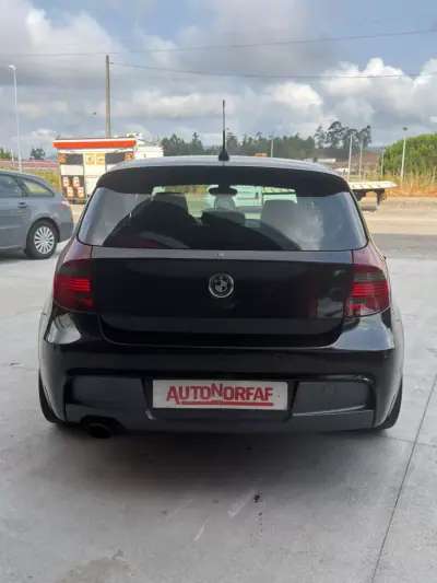 BMW 118 2010 - 12000 EUR, 176393 km - AUTO.MOTO.pt - 176393km - foto 5 de 18