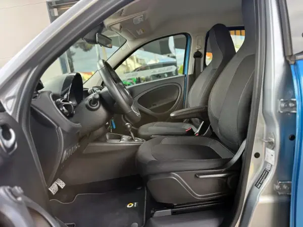 Smart ForFour 2020 - 12400 EUR, 22521 km - AUTO.MOTO.pt - 22521km - foto 11 de 20