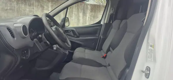 Citroën Berlingo 2018 - 11350 EUR, 138154 km - 138154km - foto 5 de 19