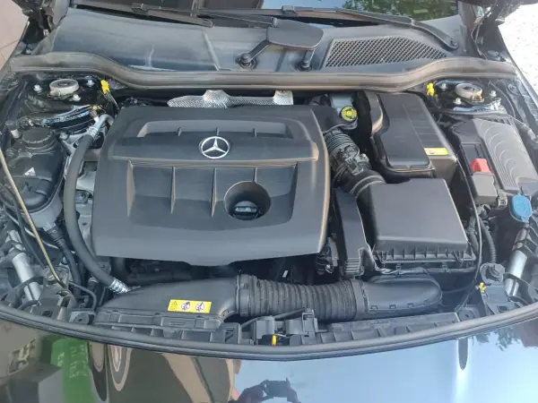 Mercedes-Benz CLA 180 2016 - 16890 EUR, 138109 km - AUTO.MOTO.pt - 138109km - foto 34 de 34