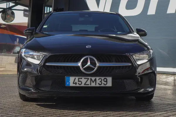 Mercedes-Benz A 180 2019 - 21980 EUR, 91680 km - AUTO.MOTO.pt - 91680km - foto 10 de 32
