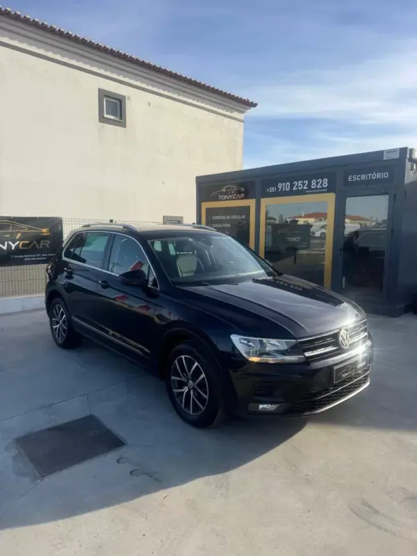 Volkswagen Tiguan 2017 - 17500 EUR, 205000 km - AUTO.MOTO.pt - 205000km - foto 3 de 19