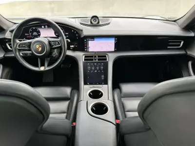 Porsche Taycan 2021 - 99900 EUR, 66000 km - AUTO.MOTO.pt - 66000km - foto 37 de 71