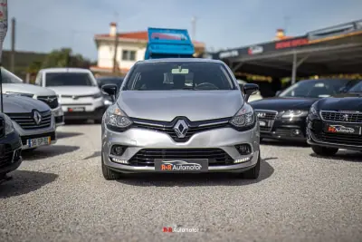 Renault Clio 2017 — foto 4 de 32