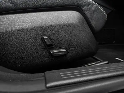 Mercedes-Benz CLS 350 2013 - 26950 EUR, 199000 km - AUTO.MOTO.pt - 199000km - foto 69 de 100