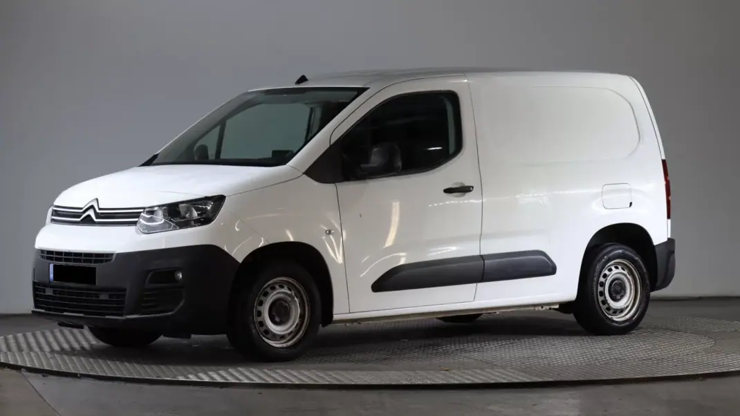 Citroën Berlingo 1.5 Bluehdi M Clube 102cv 2020 - 9747 EUR, 132000 km - AUTO.MOTO.pt - 132000km - foto 1 de 7