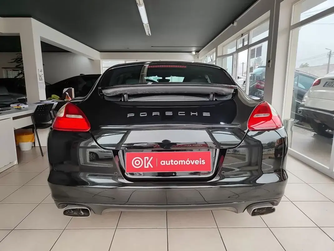 Porsche Panamera 2011 - 37500 EUR, 129500 km - AUTO.MOTO.pt - 129500km - foto 9 de 38
