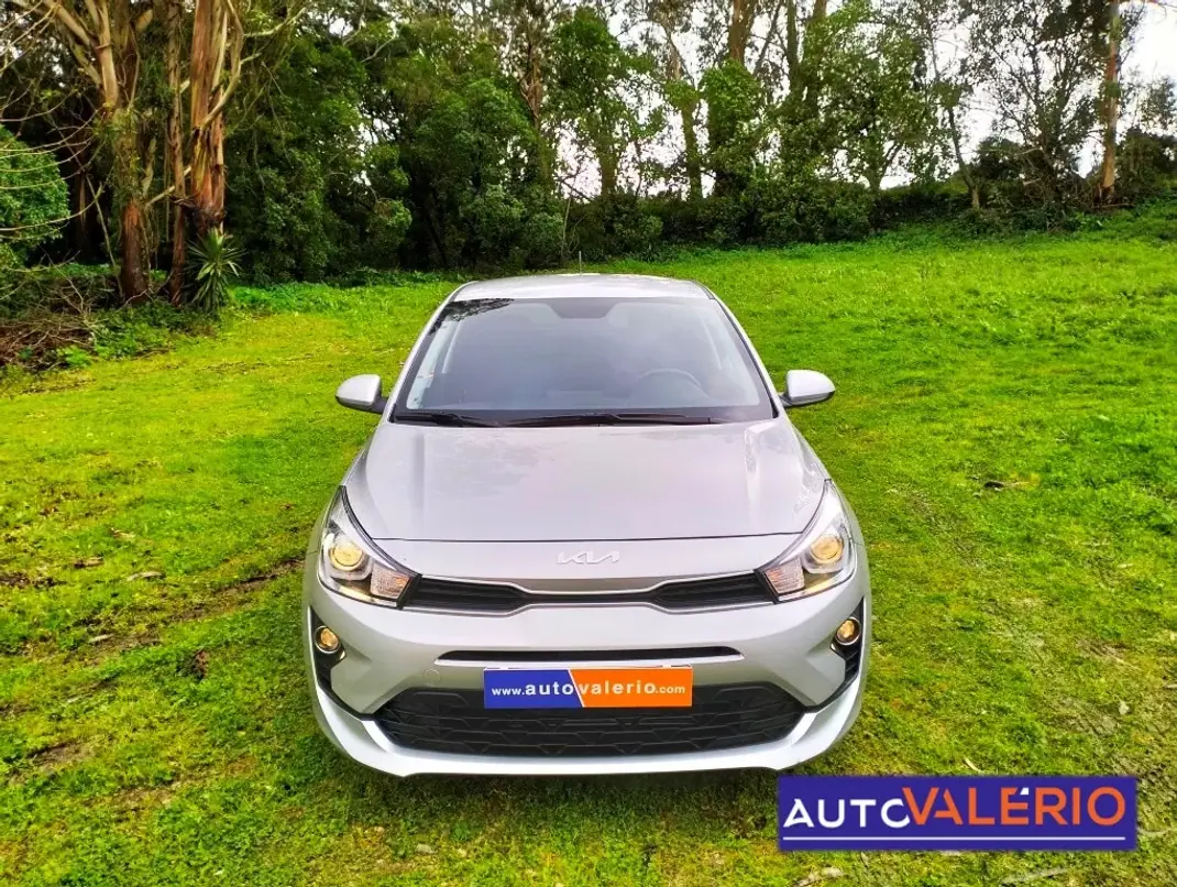 Kia Rio 2021 - 14450 EUR, 70980 km - AUTO.MOTO.pt - 70980km - foto 11 de 32