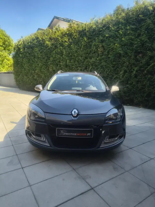 Renault Mégane 2012 - 8500 EUR, 240000 km - AUTO.MOTO.pt - 240000km - foto 2 de 26