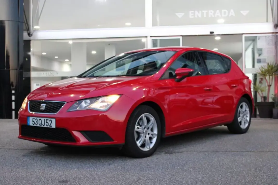 SEAT Leon 2013 - 10900 EUR, 140335 km - AUTO.MOTO.pt - 140335km - foto 3 de 16