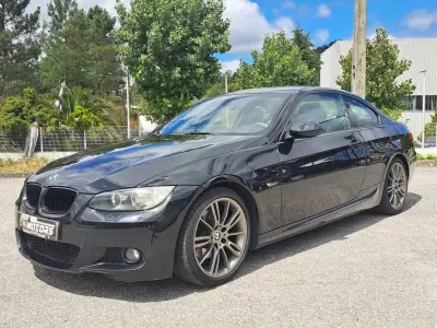 BMW 320 2008 - 13750 EUR, 258755 km - AUTO.MOTO.pt - 258755km - foto 5 de 35