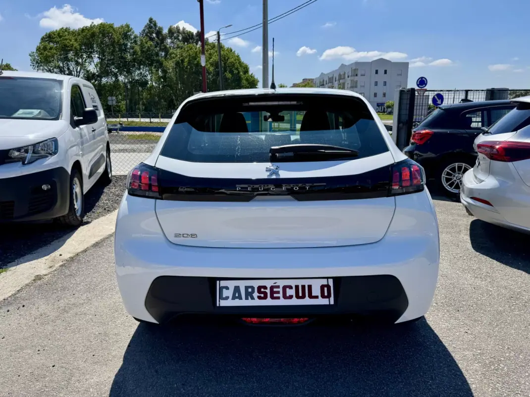 Peugeot 208 2021 - 14500 EUR, 80760 km - AUTO.MOTO.pt - 80760km - foto 5 de 25