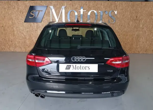 Audi A4 Avant 2015 - 13950 EUR, 236000 km - AUTO.MOTO.pt - 236000km - foto 7 de 18
