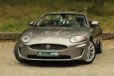 Jaguar XK- 2 DOOR, 4 SEAT CONVERTIBLE 2011 - 52500 EUR, 131000 km - foto 1 de 15