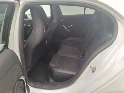 Mercedes-Benz A 180 2019 - 25500 EUR, 141000 km - AUTO.MOTO.pt - 141000km - foto 3 de 6