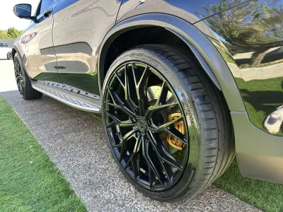 Mercedes-Benz GLC 63 AMG 2018 - 75000 EUR, 100000 km - 100000km - foto 27 de 93