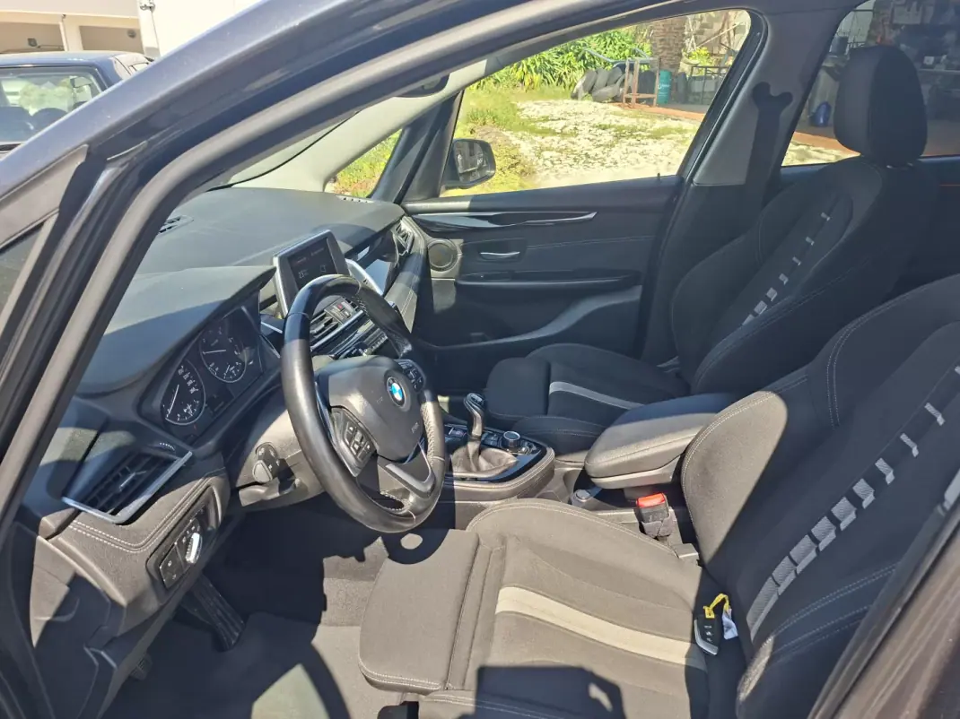 BMW 216 Gran Tourer 2018 - 17350 EUR, 130769 km - AUTO.MOTO.pt - 130769km - foto 22 de 26