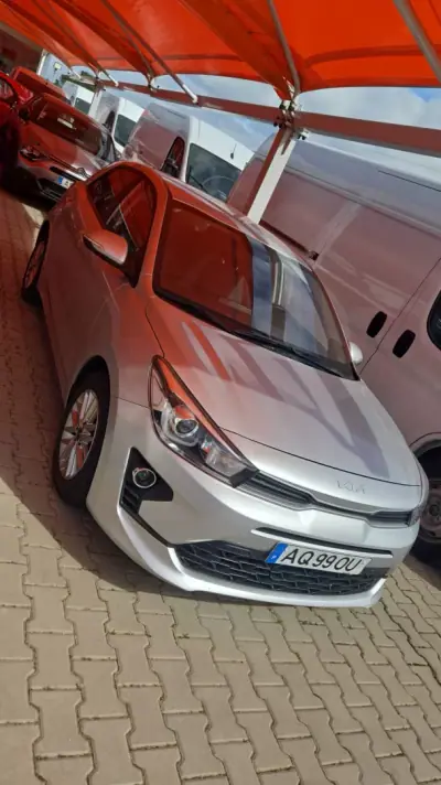 Kia Rio 2022 - 13450 EUR, 107252 km - AUTO.MOTO.pt - 107252km - foto 3 de 11