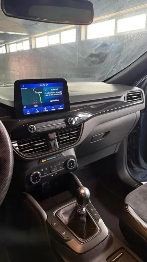 Ford Kuga 2023 - 20500 EUR, 81150 km - AUTO.MOTO.pt - 81150km - foto 13 de 13