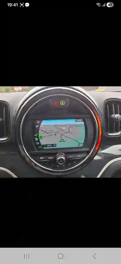 MINI Countryman 2019 - 17950 EUR, 219000 km - AUTO.MOTO.pt - 219000km - foto 8 de 15