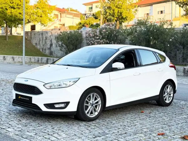 Ford Focus 2016 — foto 3 de 10