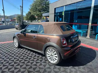 MINI Cooper 2011 - 11900 EUR, 197000 km - AUTO.MOTO.pt - 197000km - foto 6 de 12