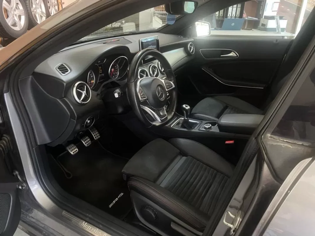 Mercedes-Benz CLA 180 2016 - 22900 EUR, 149000 km - AUTO.MOTO.pt - 149000km - foto 8 de 20
