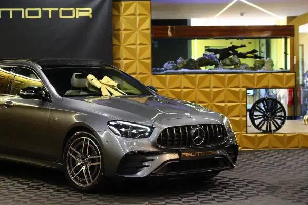 Mercedes-Benz E 53 AMG 2022 — foto 3 de 44