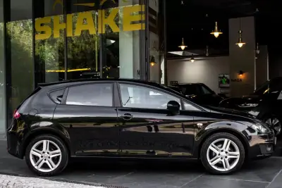 SEAT Leon 2013 - 9900 EUR, 197939 km - AUTO.MOTO.pt - 197939km - foto 5 de 39