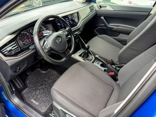 Volkswagen Polo 2019 - 12500 EUR, 110000 km - AUTO.MOTO.pt - 110000km - foto 12 de 21
